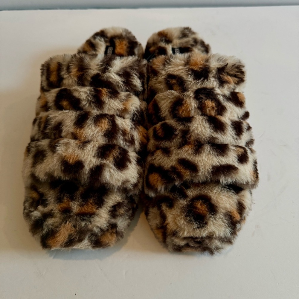 Steve Madden Fuzzy Leopard Slippers Women size XL (9-10) - Picture 2 of 7